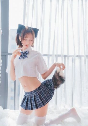 美女靠比视频